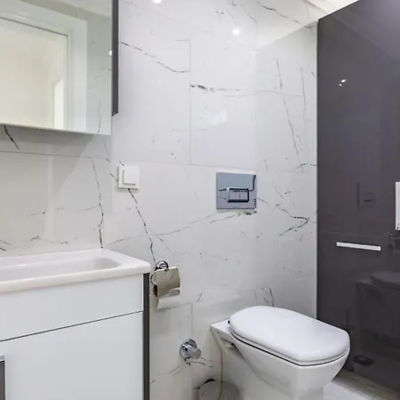 4 Bedroom - 6532 Villa