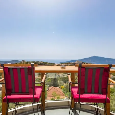 4 Bedroom - 6532 *