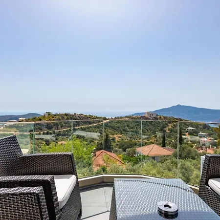4 Bedroom - 6532 Villa *