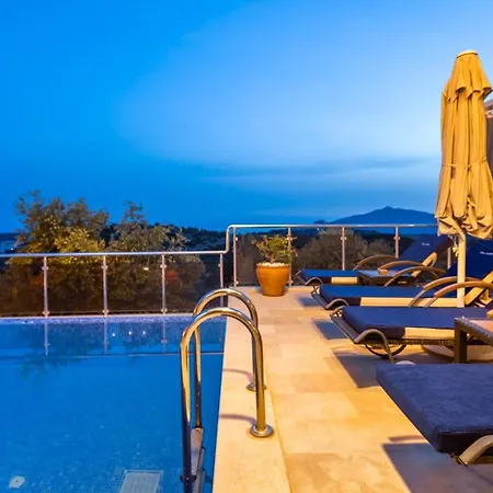 Villa 4 Bedroom - 6532