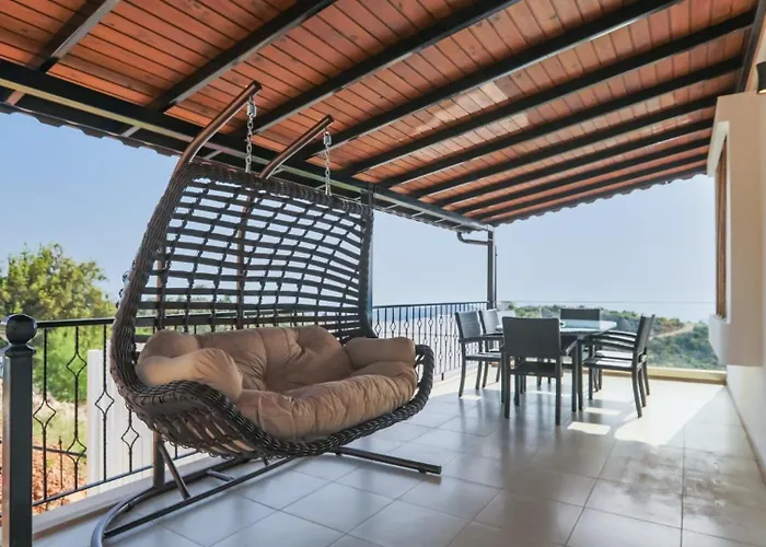 4 Bedroom - 6532 Villa *