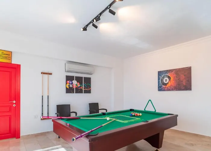 Villa 4 Bedroom - 6532 *