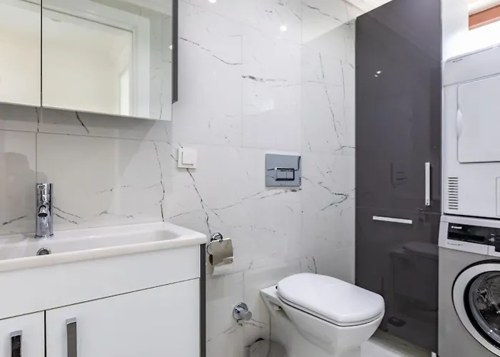 4 Bedroom - 6532 Villa