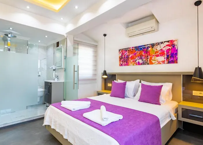 4 Bedroom - 6532 Villa Kalkan