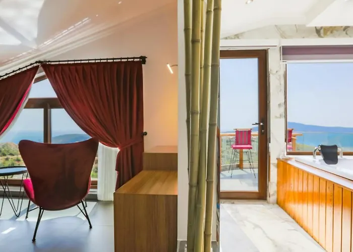 4 Bedroom - 6532 Kalkan