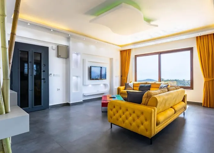 4 Bedroom - 6532 Villa *