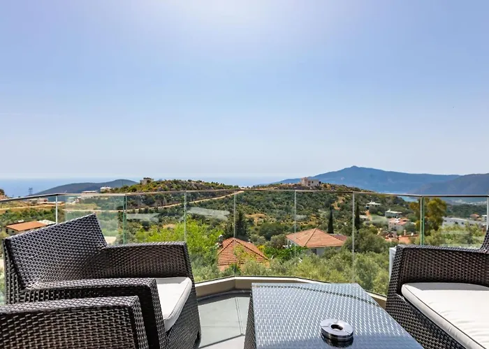 4 Bedroom - 6532 Villa *