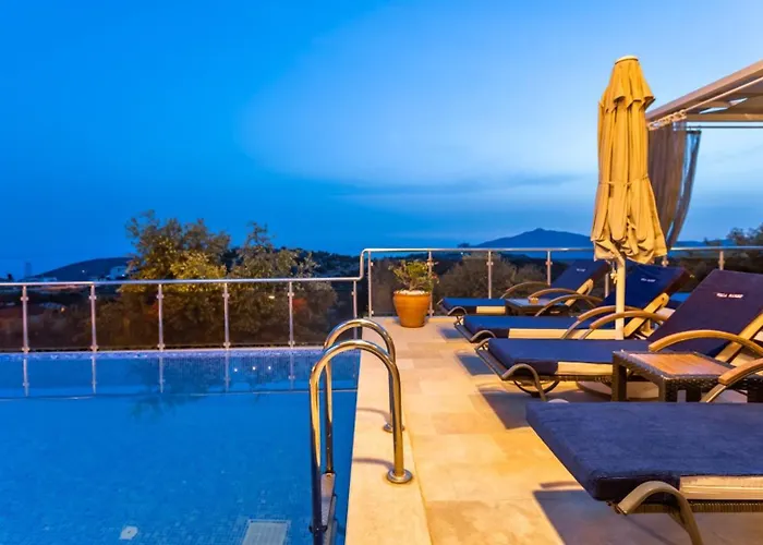 Villa 4 Bedroom - 6532