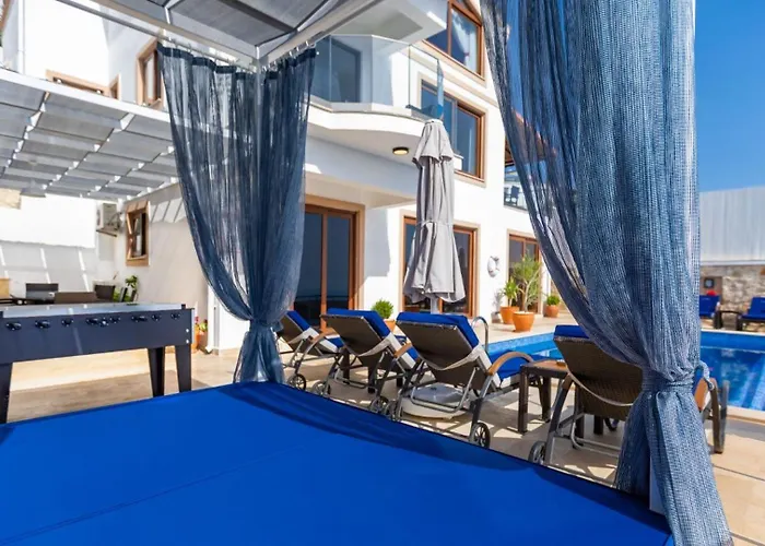 4 Bedroom - 6532 Villa *